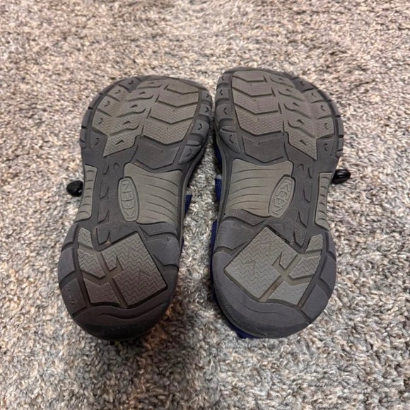 KEEN Kids Newport H2 Closed Toe Water Sandals - Picture 3 of 3